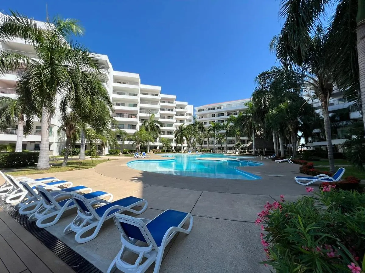 Costa Veleros Marina Mazatlan 101 Apartment